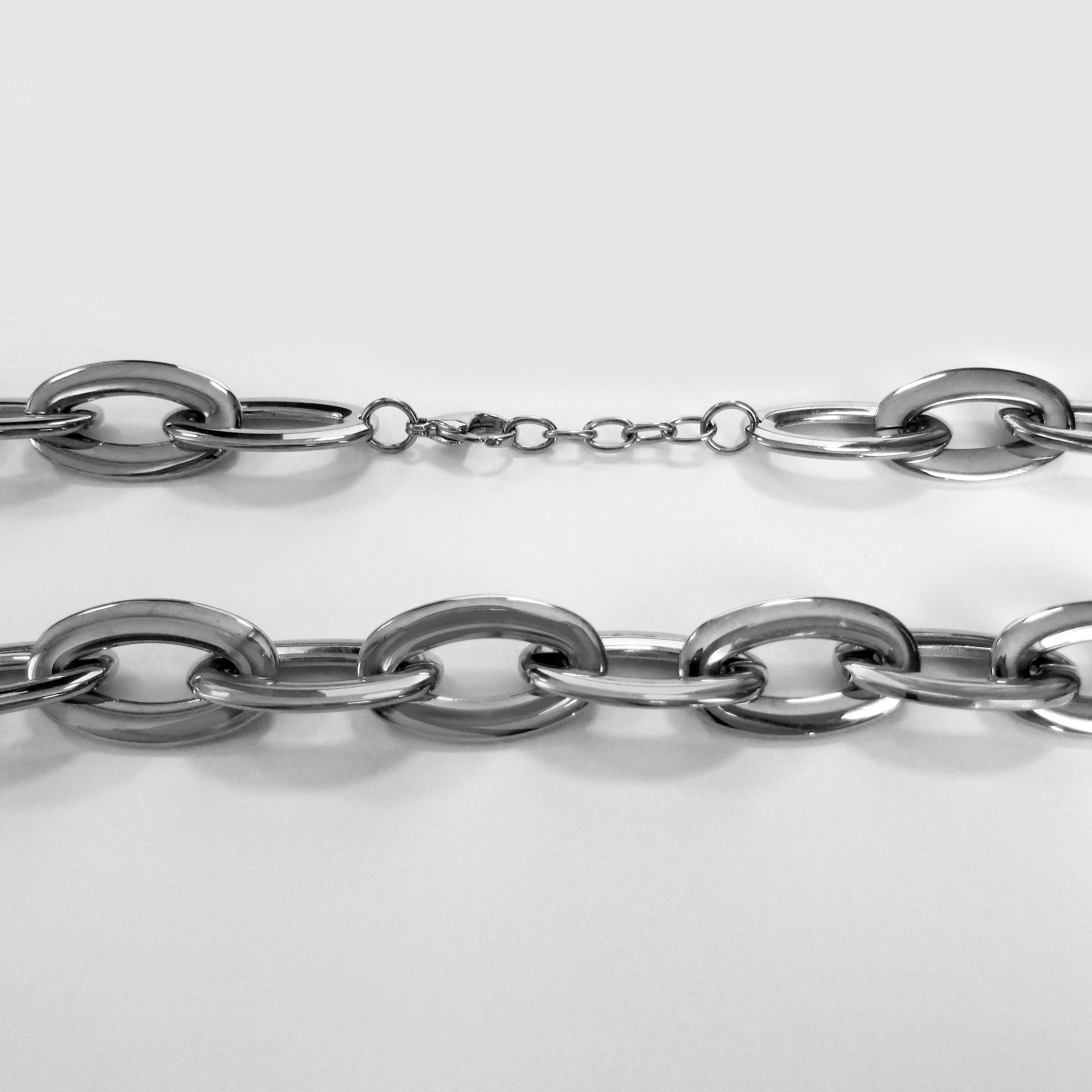 CORRENTE CADE. ALONG OVAL